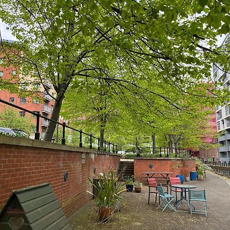 City Centre Манчестър Екстериор снимка